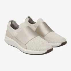 Clarks Art.  Un Rio Knit 26165519 4 - White